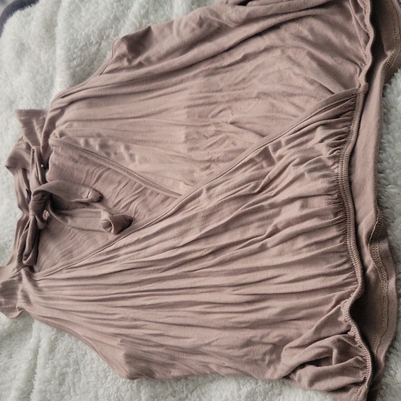 Deep plunge top - Picture 2 of 4